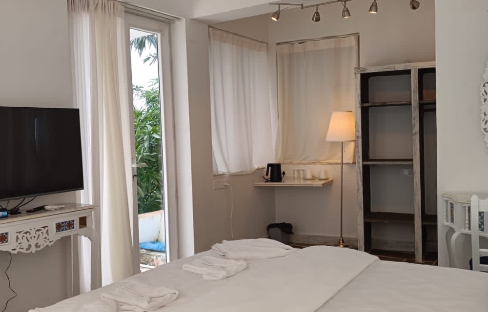 Oceanic Luxury Boutique Hotel