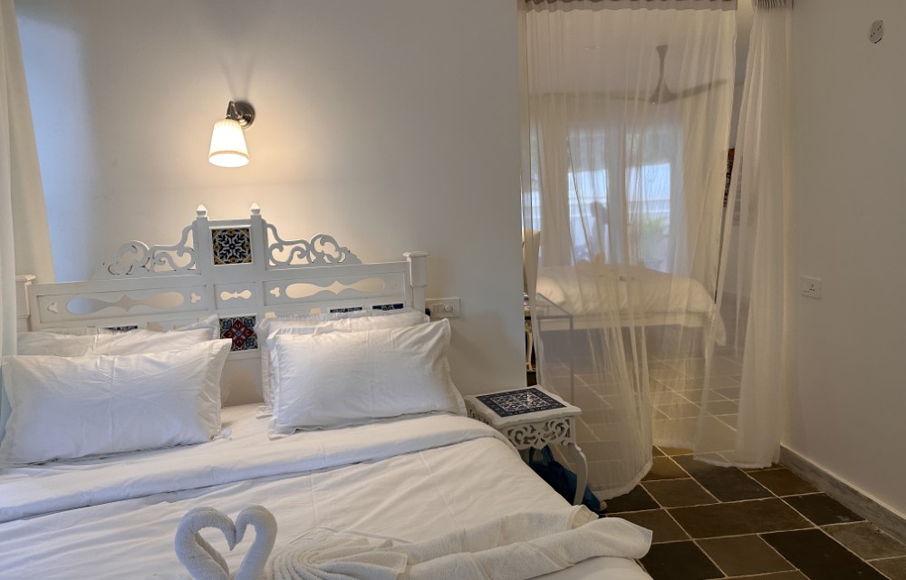 Oceanic Luxury Boutique Hotel