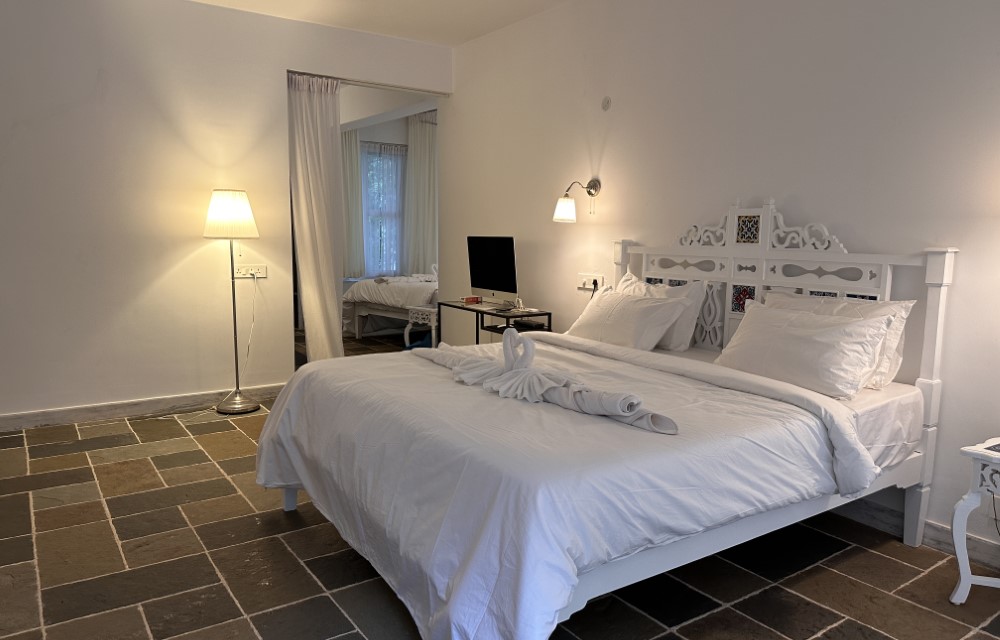 Oceanic Luxury Boutique Hotel