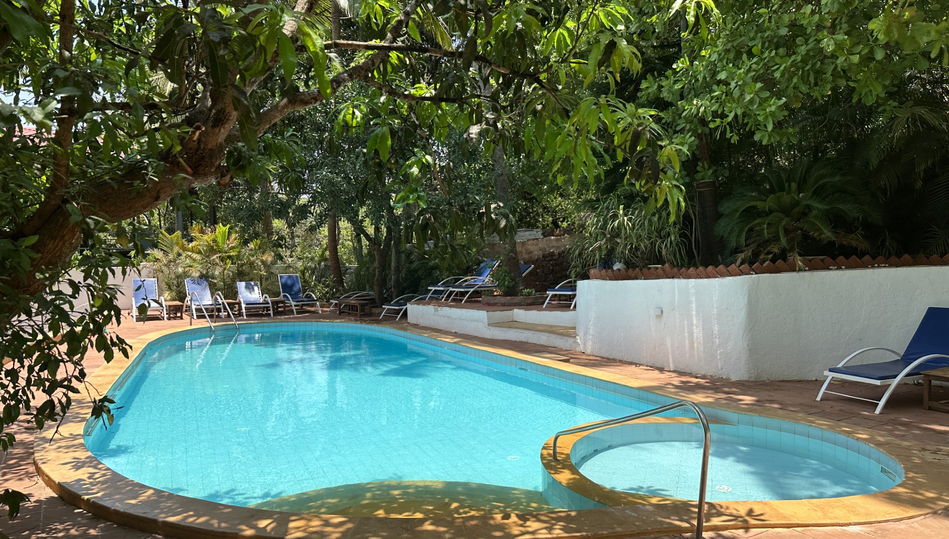 Oceanic Luxury Boutique Hotel