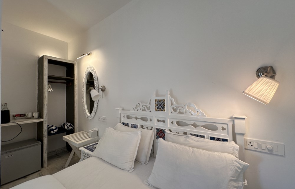 Oceanic Luxury Boutique Hotel