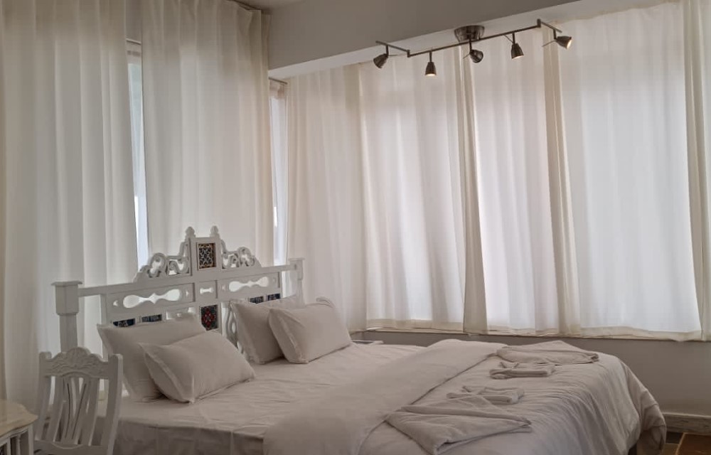 Oceanic Luxury Boutique Hotel